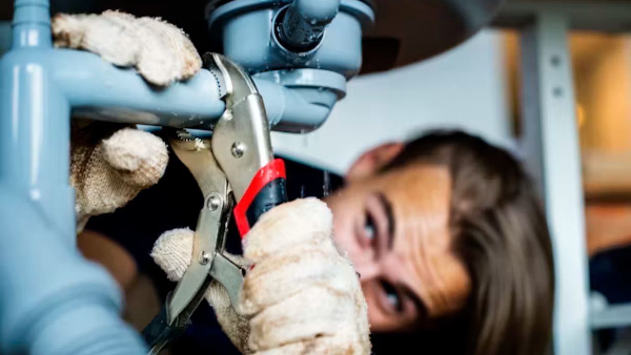 Does Plumbing Use Electricity?